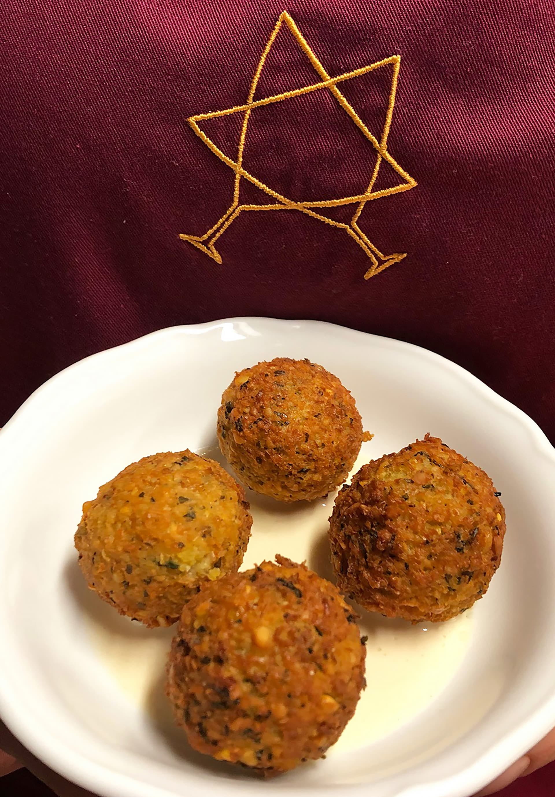 Falafel auf Tahina